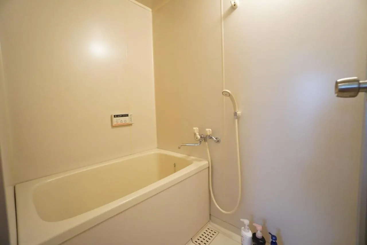 Apartment House Floor Assemble 601 Osaka