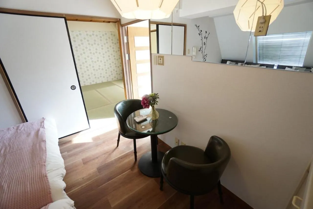 Apartment House Floor Assemble 601 Osaka 0*,