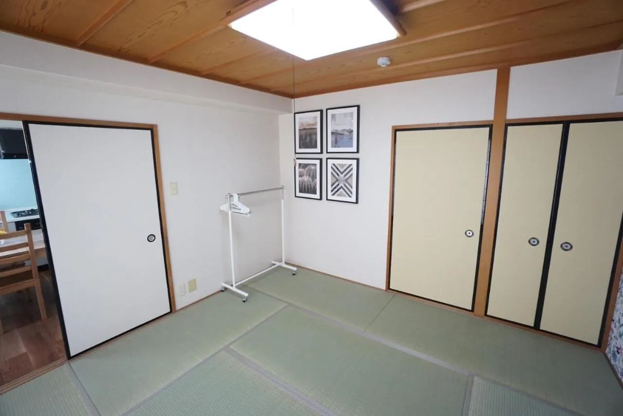 Apartment House Floor Assemble 601 Osaka