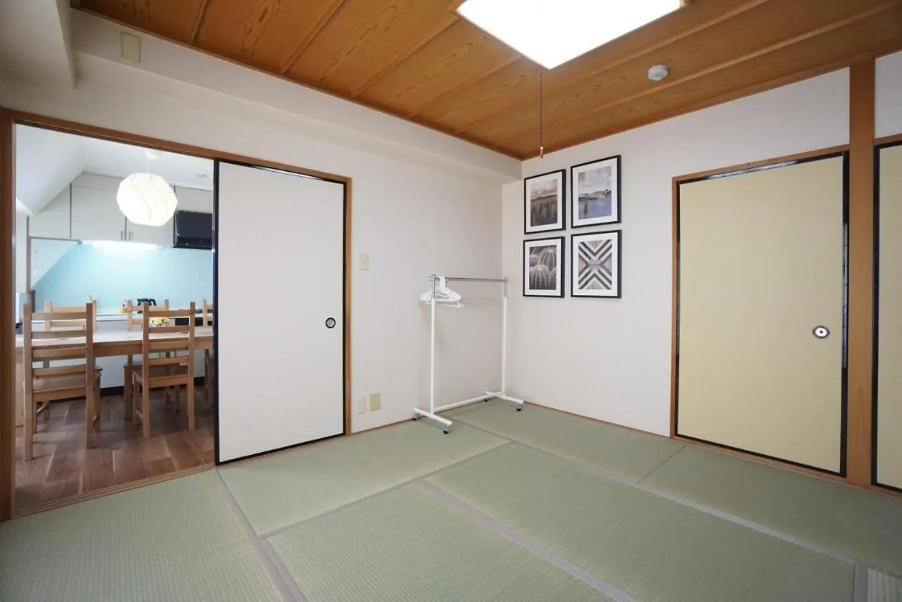 Apartment House Floor Assemble 601 Osaka Japan